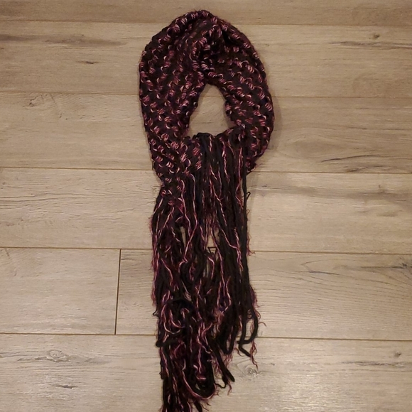 Brand New Black and Maroon Wool Scarf - Picture 1 of 3